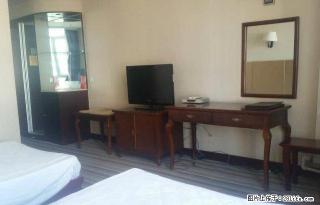 铁西公园附近《酒店公寓式》出租 全天热水可洗澡 房内配套齐全 - 鄂尔多斯28生活网 erds.28life.com