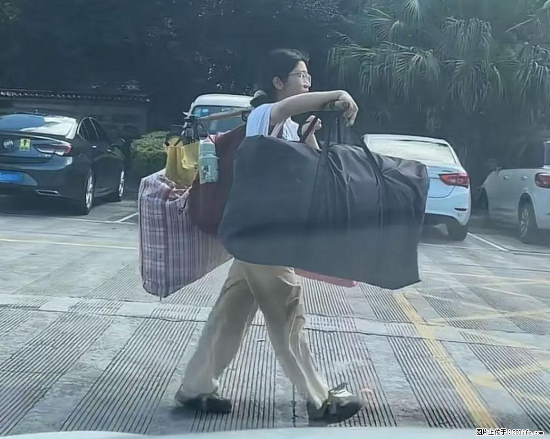 全网追的“扁担女孩”，找了一份暑假工，时薪12元 - 鄂尔多斯生活资讯 - 鄂尔多斯28生活网 erds.28life.com